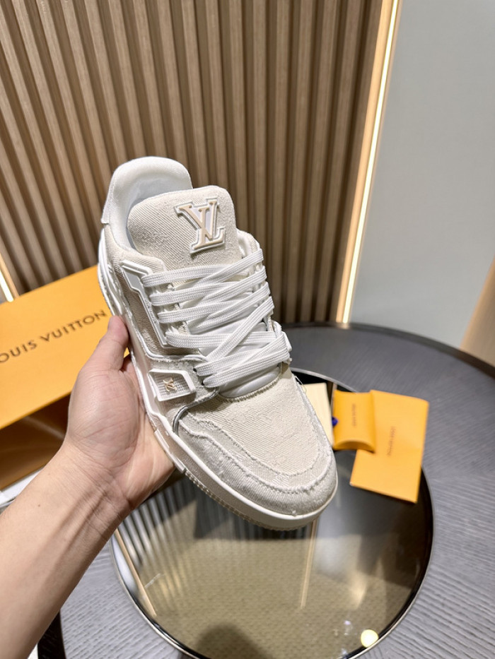 LUSV SNEAKERS