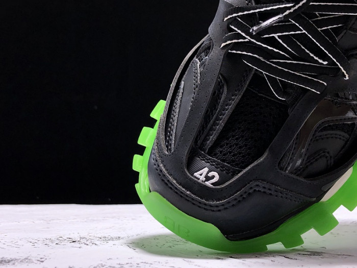 BALCIA Track SNEAKER (LED)