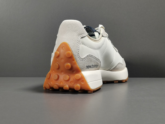 (WMNS) New Balance 327 