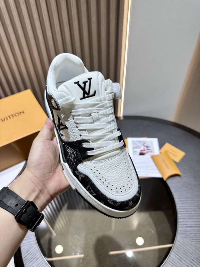 LUSV SNEAKERS