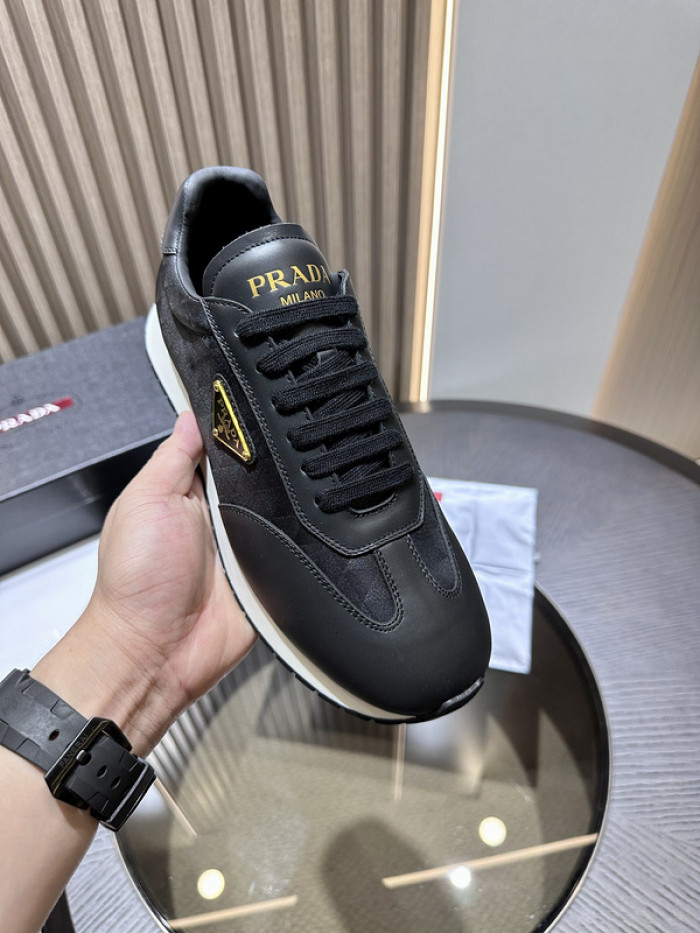 PRDA Sneaker