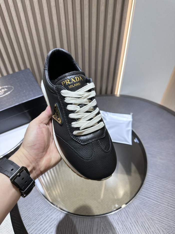 PRDA Sneaker