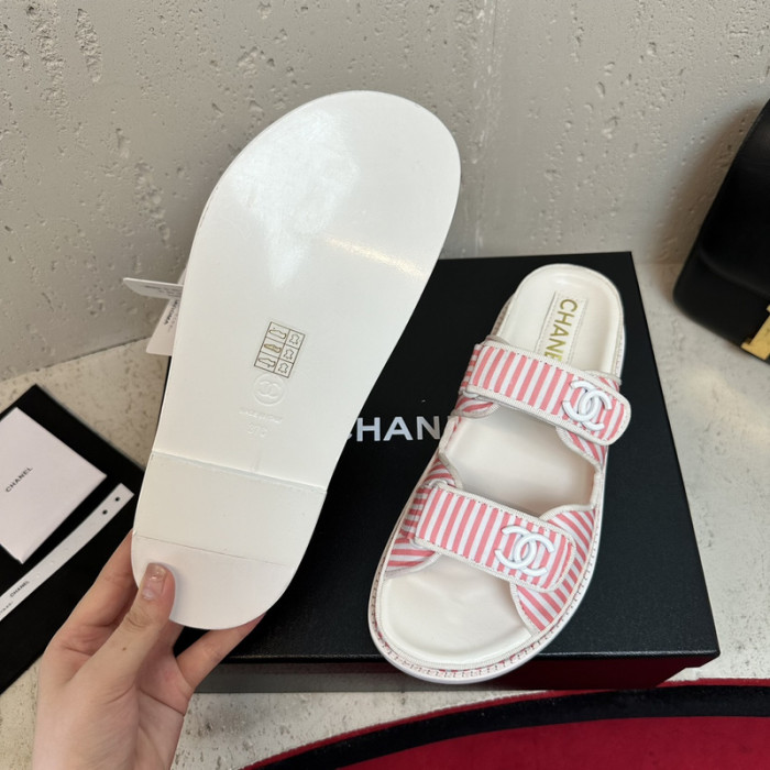 CN Slide Sandal