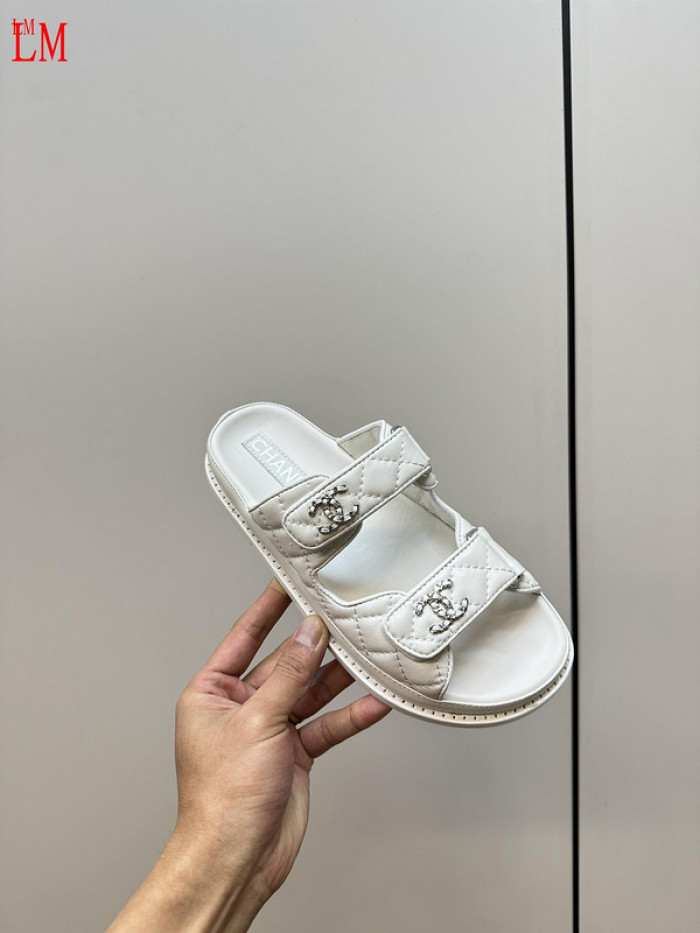 CN Slide Sandal