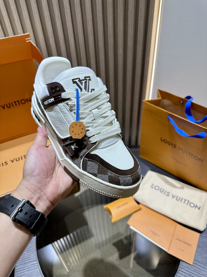 LUSV SNEAKERS