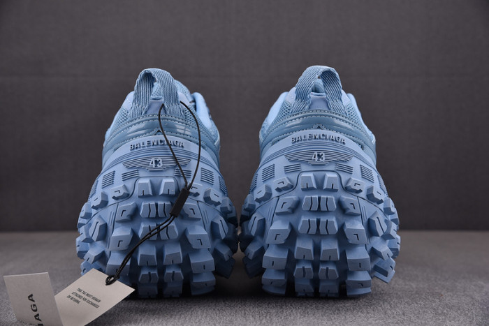 BALCIA DEFENDER SNEAKER