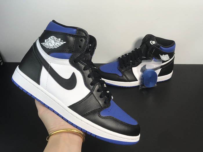 Air Jordan 1 Retro High OG Royal Toe 555088-041