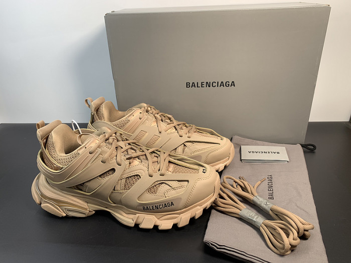 BALCIA Track SNEAKER