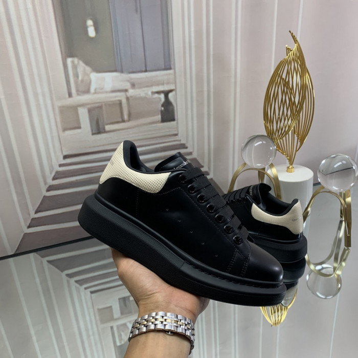 ALEXMQ Sneakers