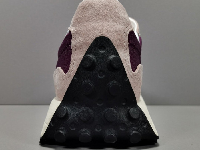 New Balance Size? x 327 