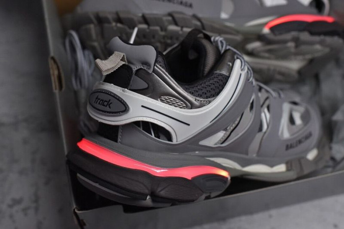 BALCIA Track SNEAKER (LED)