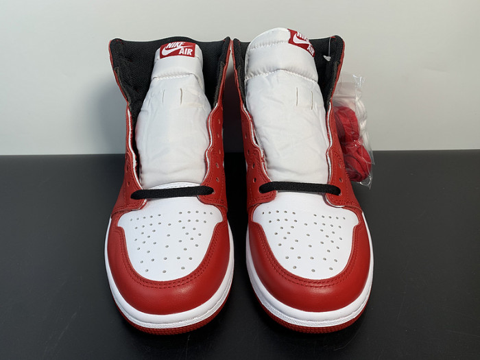 AIR JORDAN 1 RETOR HIGH OG CHICAGO RED 555088-101