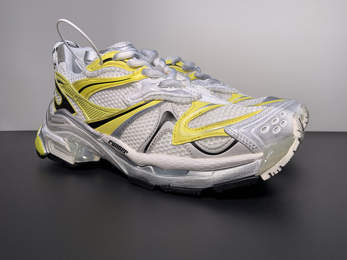 BALCIA RUNNER SNEAKER