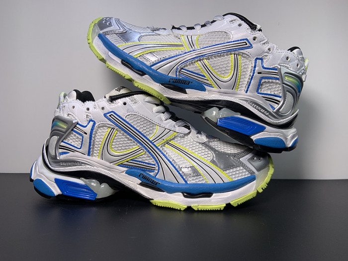 BALCIA RUNNER SNEAKER