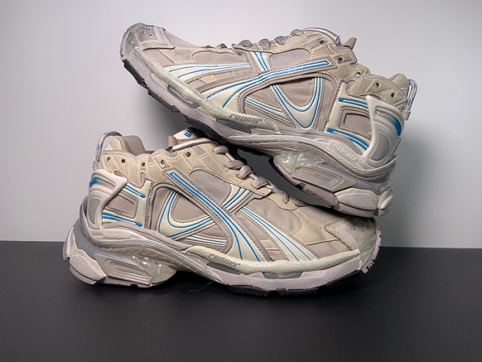 BALCIA RUNNER SNEAKER