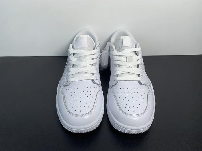 Air Jordan 1 Low Golf Triple White - Mar 2022 - DD9315-101