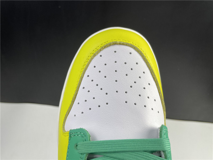 Nike Dunk Low “Free 99” CZ2496-100