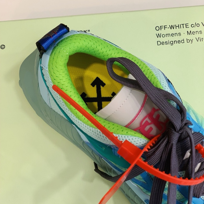 OFW C/O ODSY-1000 SNEAKER