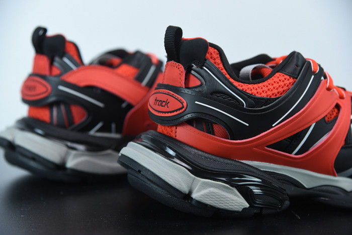 BALCIA Track SNEAKER