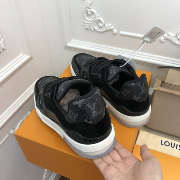 LUSV SNEAKERS
