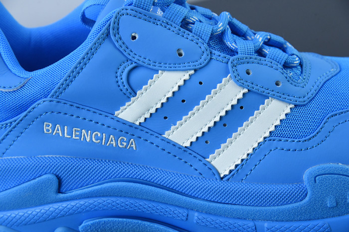 BALCIA Triple S Sneaker