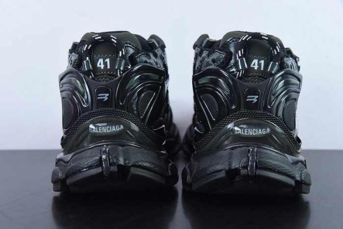 BALCIA RUNNER SNEAKER