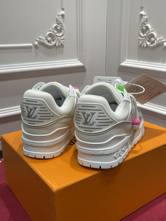 LUSV SNEAKERS