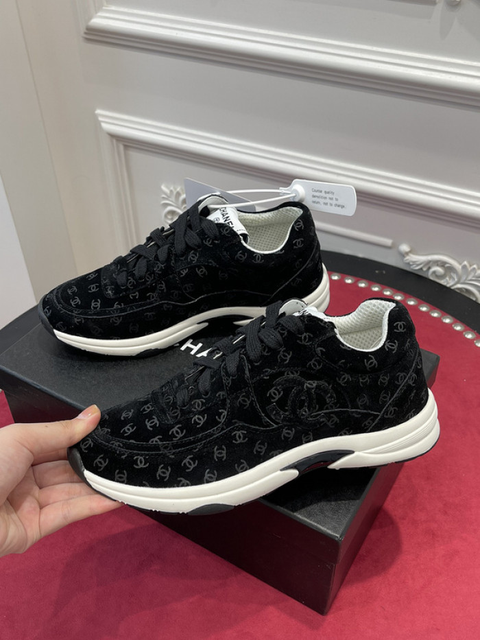 CHNL Sneaker