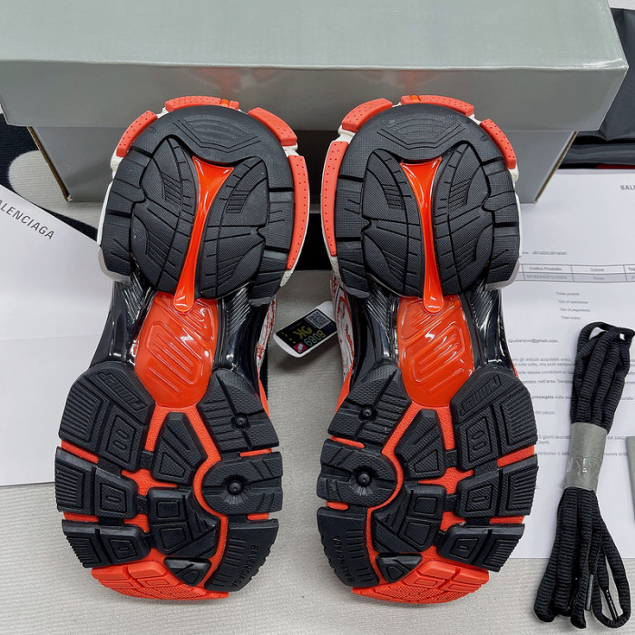 BALCIA RUNNER SNEAKER