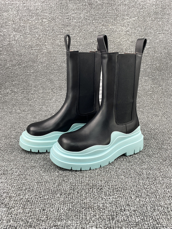 Bo*te*ga ve*ne*ta chelsea tire leather high boot