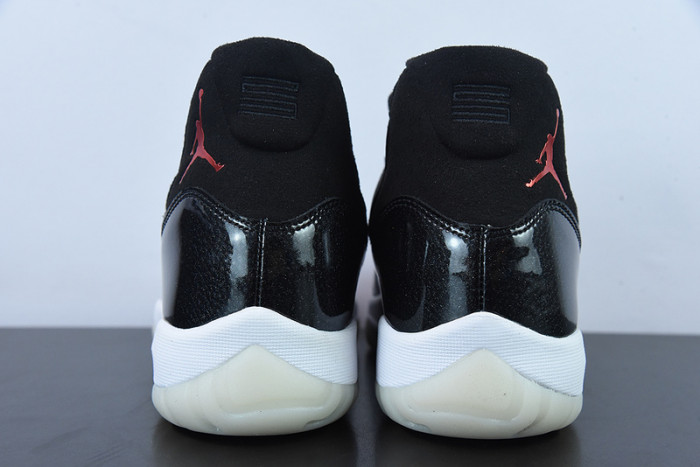 AIR JORDAN 11 RETRO 