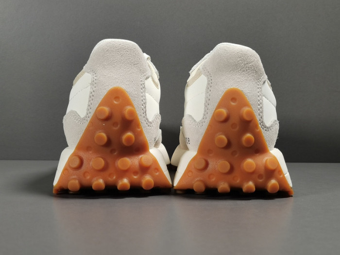 (WMNS) New Balance 327 