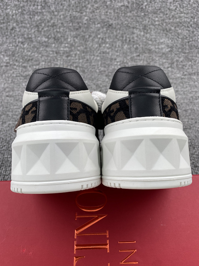 VALENTINO GARAVANI SNEAKER