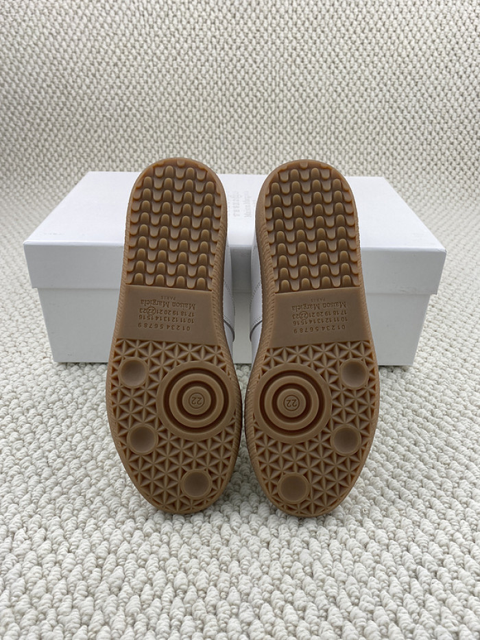 ma*s*n Ma*i*la sneaker