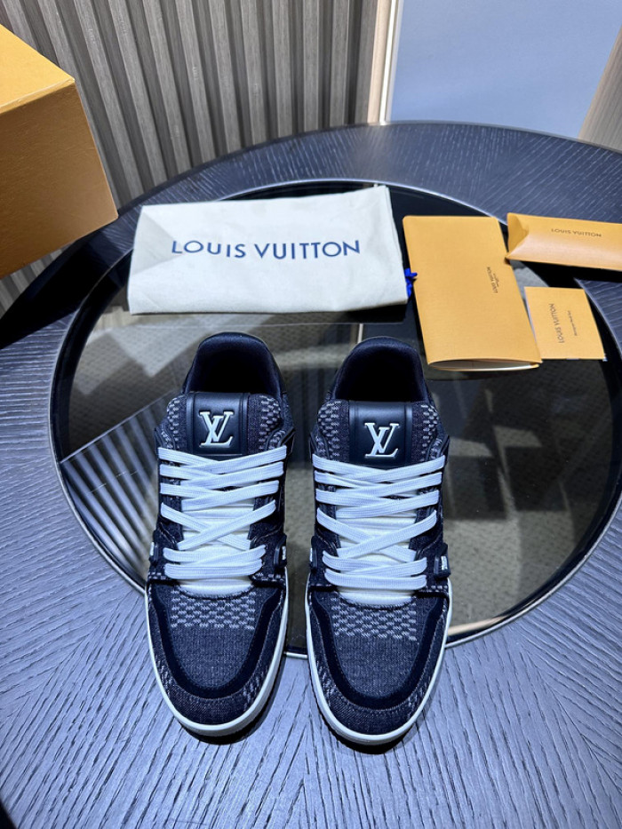 LUSV SNEAKERS