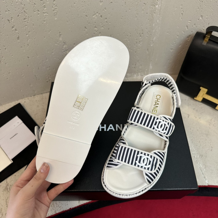 CN Slide Sandal