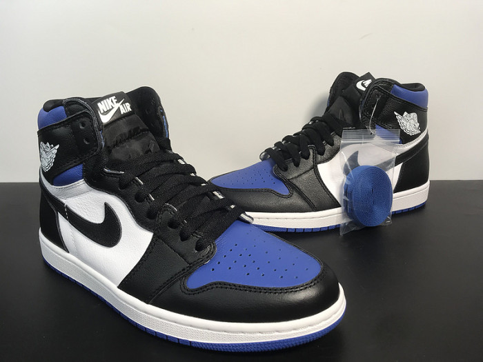 Air Jordan 1 Retro High OG Royal Toe 555088-041