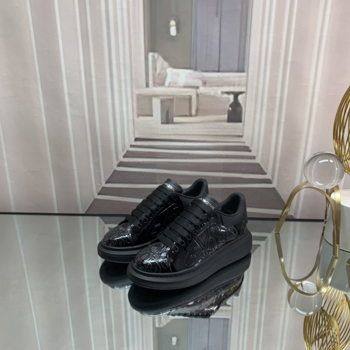 ALEXMQ Sneakers