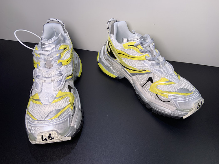 BALCIA RUNNER SNEAKER