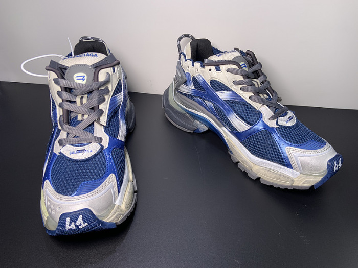 BALCIA RUNNER SNEAKER