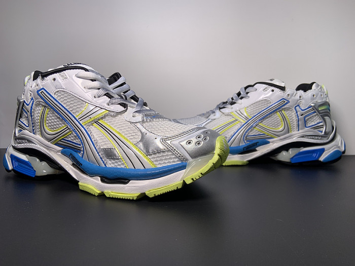 BALCIA RUNNER SNEAKER