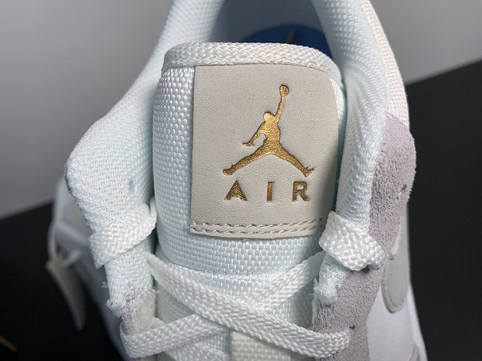 Air Jordan 1 Low "Paris" CV3043-100