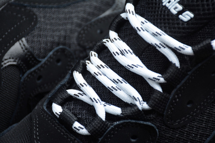 BALCIA Triple S Sneaker