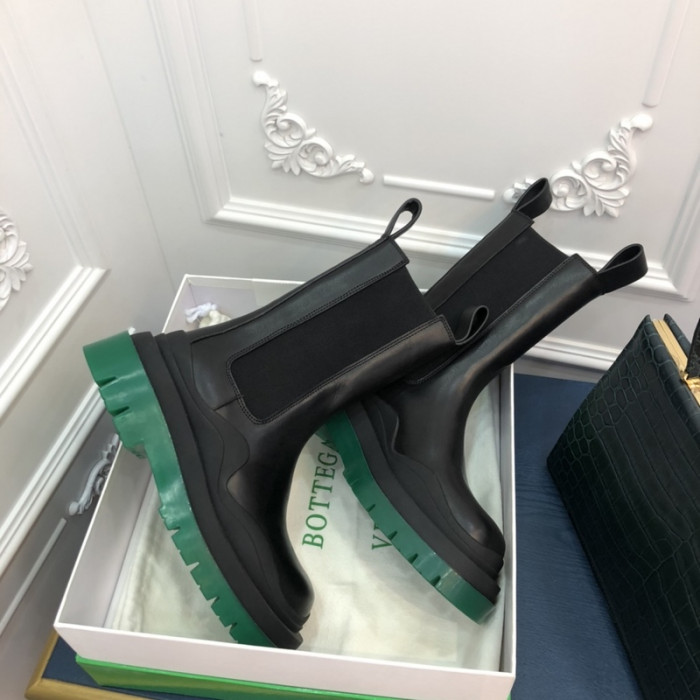 Bo*te*ga ve*ne*ta chelsea tire leather high boot