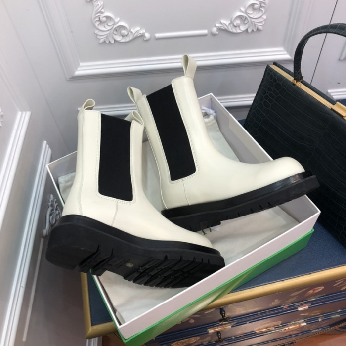 Bo*te*ga ve*ne*ta chelsea tire leather high boot