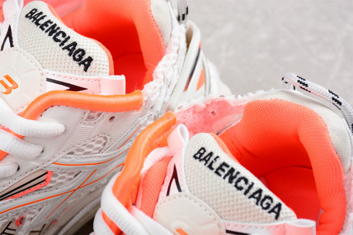 BALCIA RUNNER SNEAKER