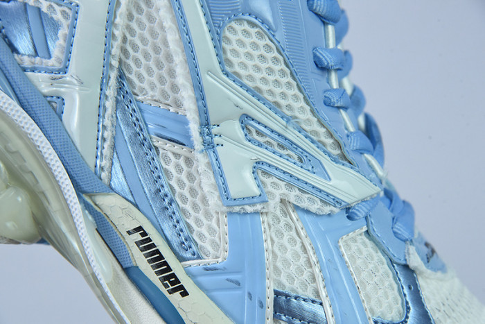 BALCIA RUNNER SNEAKER