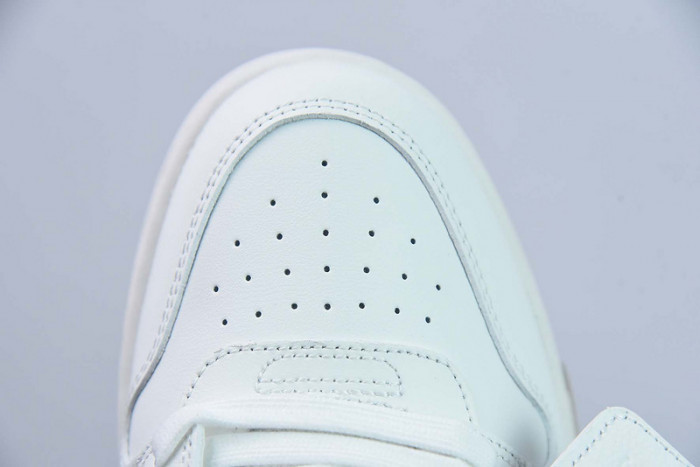 OFW C/O VIRGIL ABLOH Out Of Office OOO Low Tops