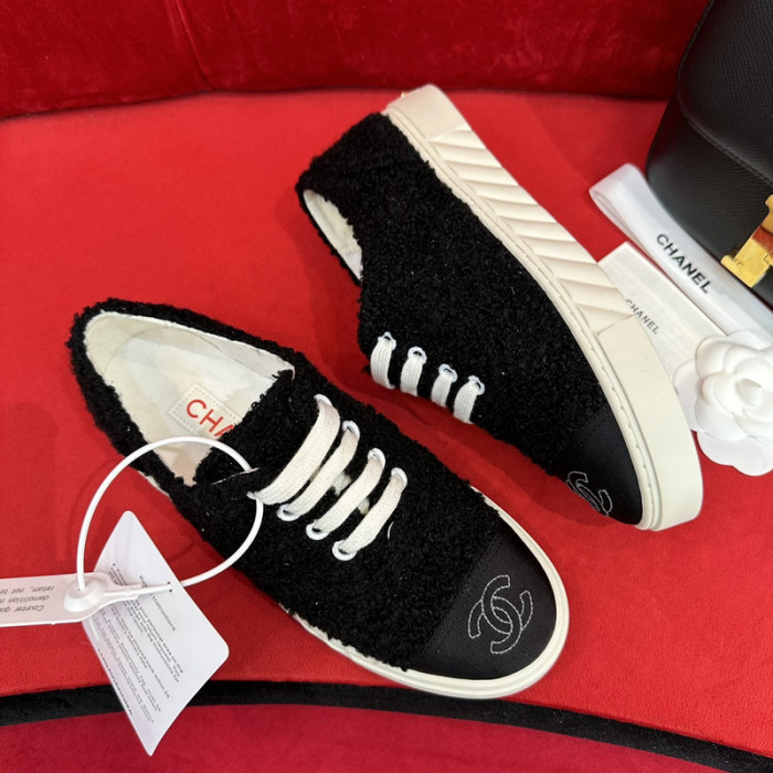 CHNL Sneaker