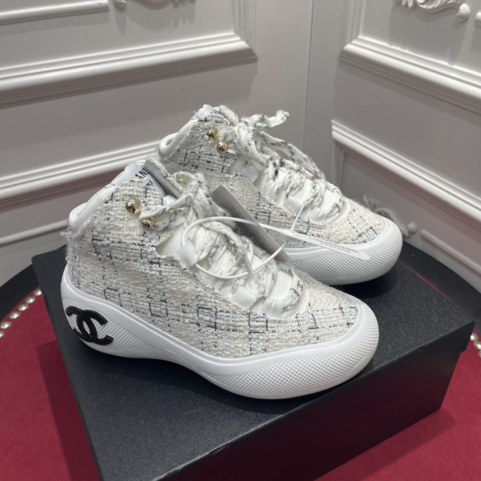 CHNL Sneaker